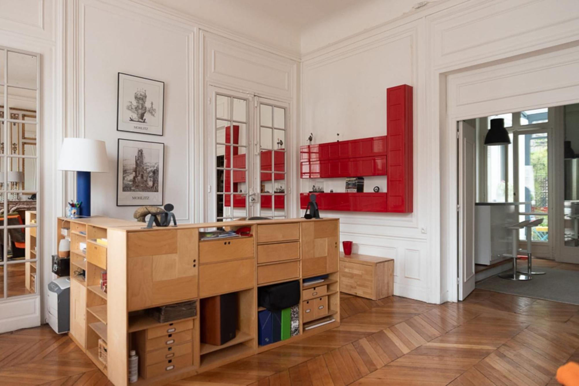 Appartement Spacious Nest With Terrace Near Batignolles Parijs